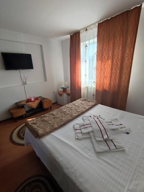Camere De Inchiriat Edelweiss Dumbrava Rosie Экстерьер фото